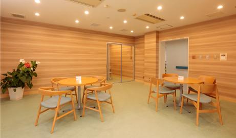 待合室・相談コーナー（1F）
